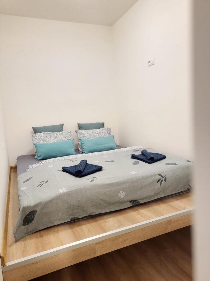 Velky Apartman 3 브라티슬라바 외부 사진