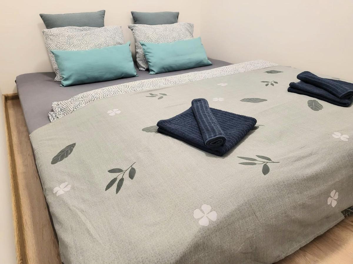 Velky Apartman 3 브라티슬라바 외부 사진